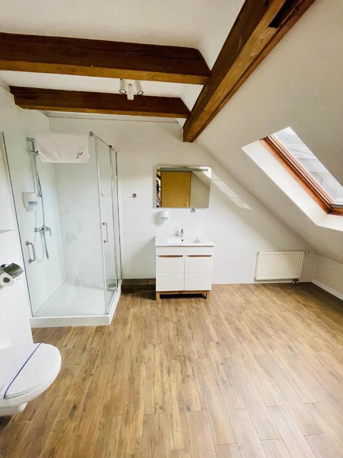Hotel Bialy Domek Wałcz Esterno foto